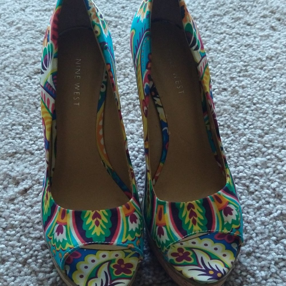Nine West floral wedge